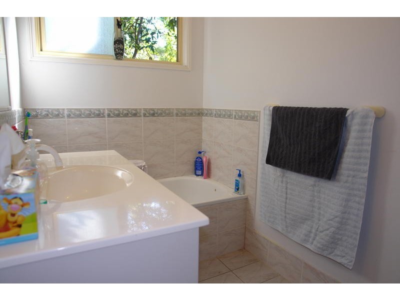 1 Sheldrake Place, Moggill QLD 4070